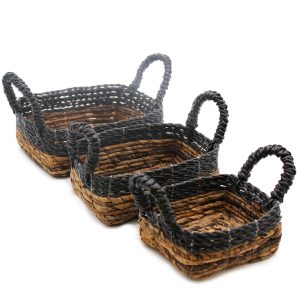 Banana Leaf &amp; Hitam Raffia Square Basket- Set of 3